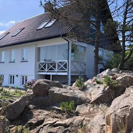 ヴィラ Idyllic Cliffside With Stunning Sea Views アリンエ
